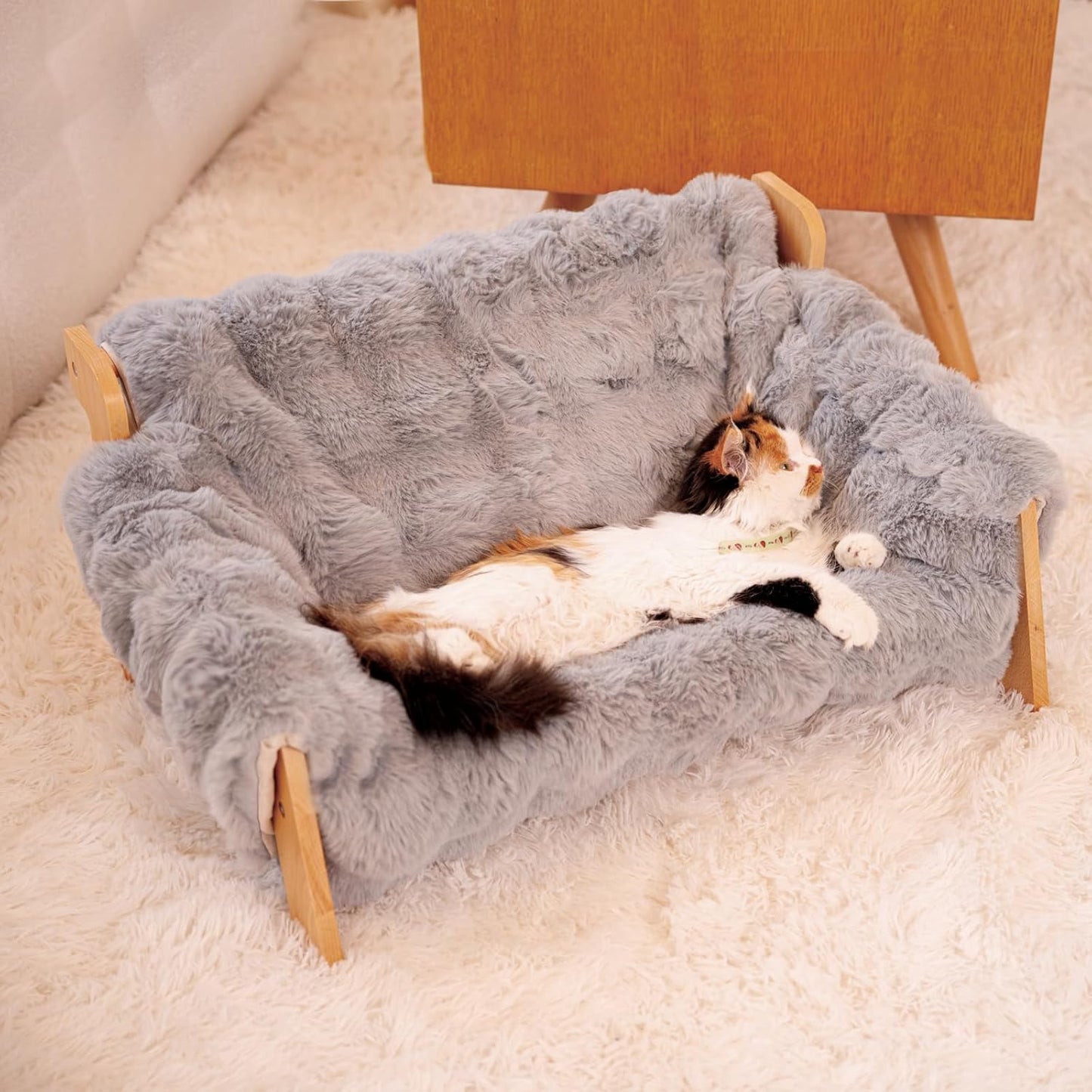 CHEERHOME PETS Elevated Cat Couch Bed for Indoor Cats, Wooden Cat Sofa with Removable Washable Fluffy Cover Raised Kitty Lounge Chair Suitable for Puppy(Cat Sofa Off-White)