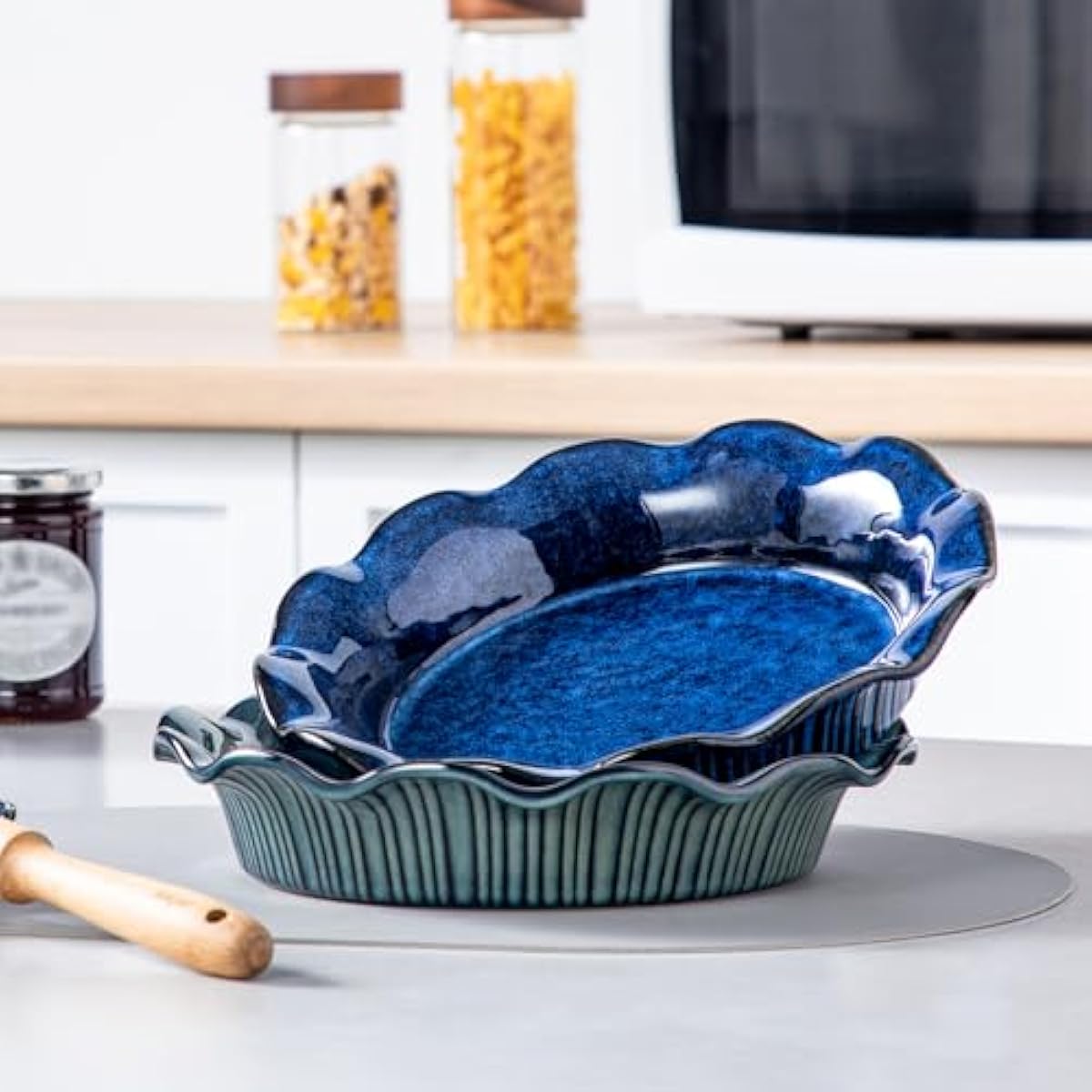 vancasso Ceramic Pie Pan for Baking, 9 inch Deep Pie Plates for Apple Pie, Pot Pie, Tart and Quiche, Reactive Glaze Fluted Pie Pans, Large Pie Dish with Ruffled Edge, Blue, STERN Series