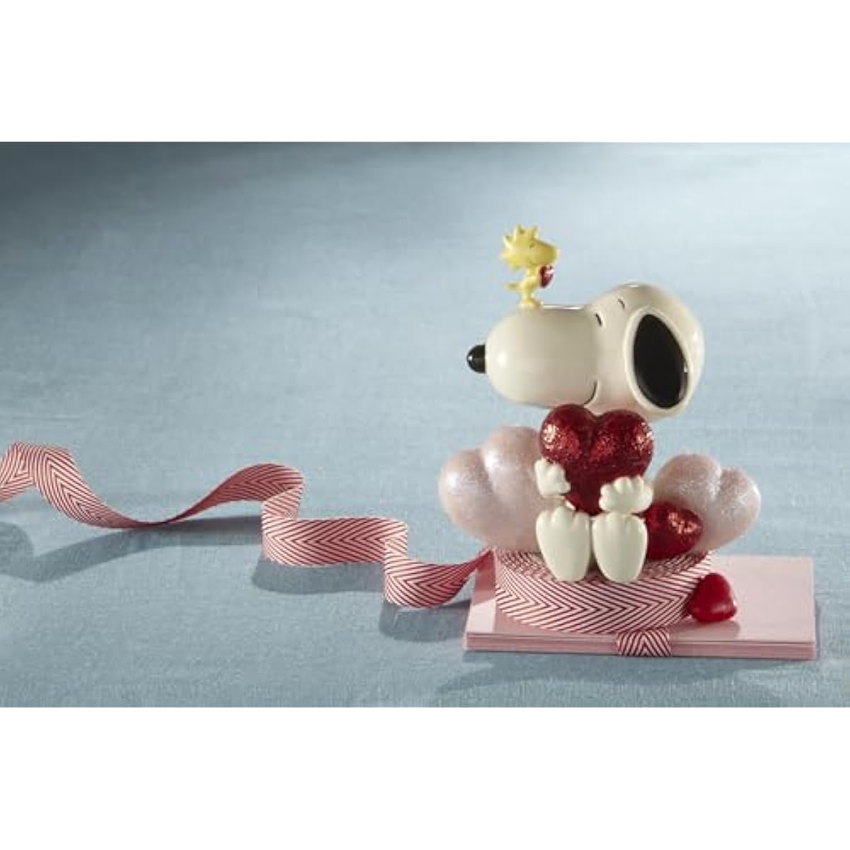 Lenox 846712 Snoopys Love Figurine by Lenox