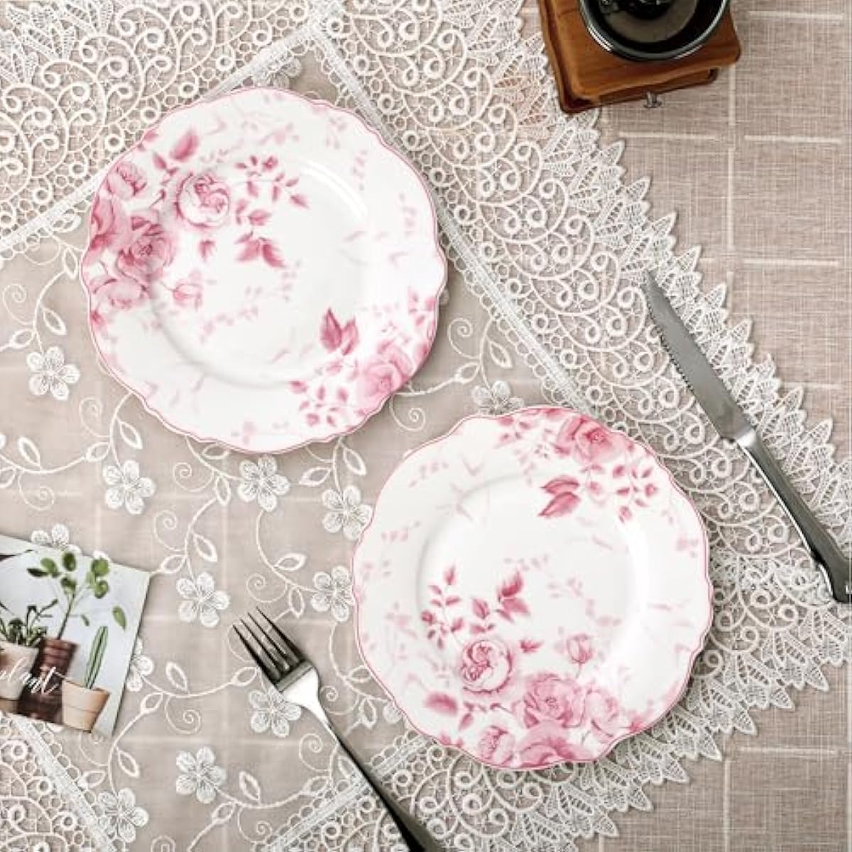 fanquare 8.5 Inch Pink Floral Dessert Plate Sets of 4 British Elegant Porcelain Snack Appetizer Dinner Plates Service Microwave & Dishwasher Safe