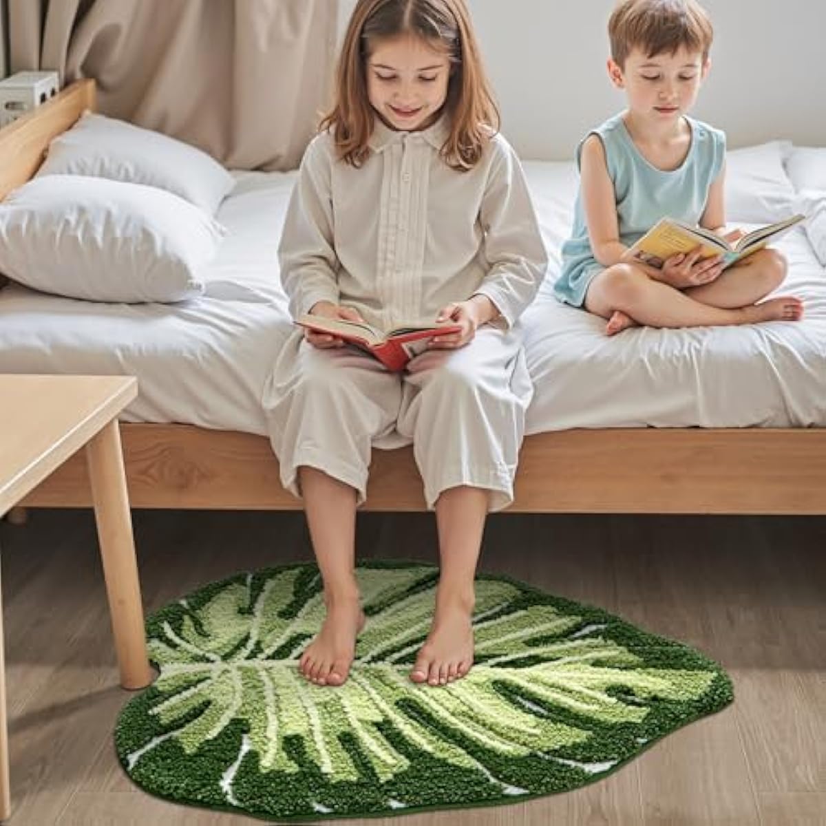 LUMI Cute Bathroom Rugs with Green Leaf Plant, Soft, Fluffy, Plush, Absorbent, Quick Dry, Non Slip, Machine Washable for Shower Floor, Bathroom, Bedroom, Kids Room, 31.5"x47", Monstera