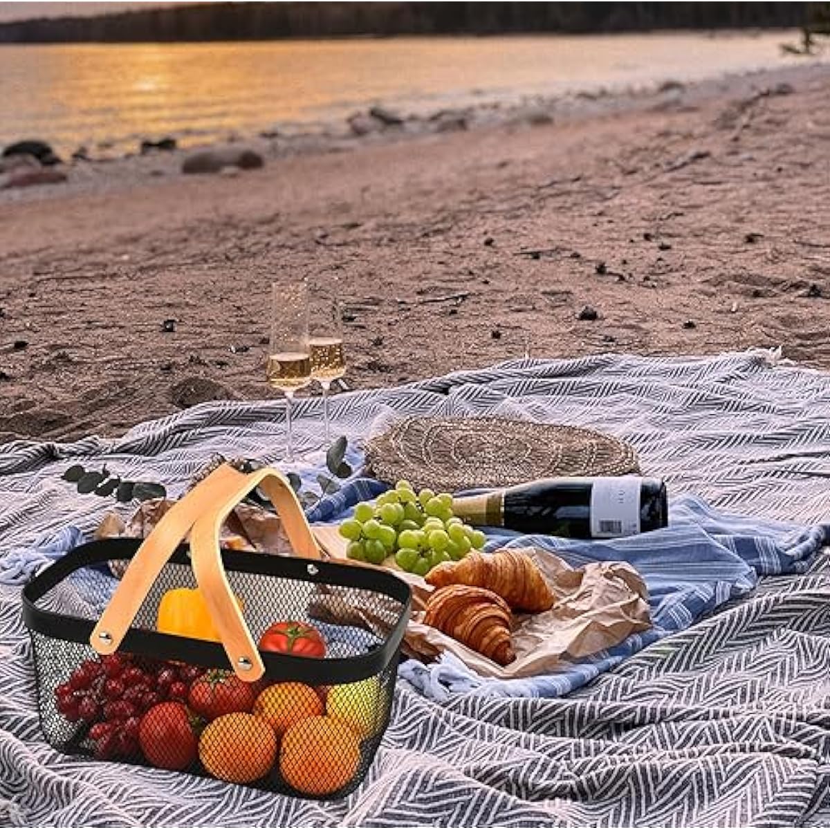 Cheardia 2 Pack Picnic Baskets, Metal Mesh Harvest Basket with Foldable Wooden Handle, Rectangle Garden Storage Basket Bin for Vegetable Fruit Garden Kitchen Cabinet Picking Gathering