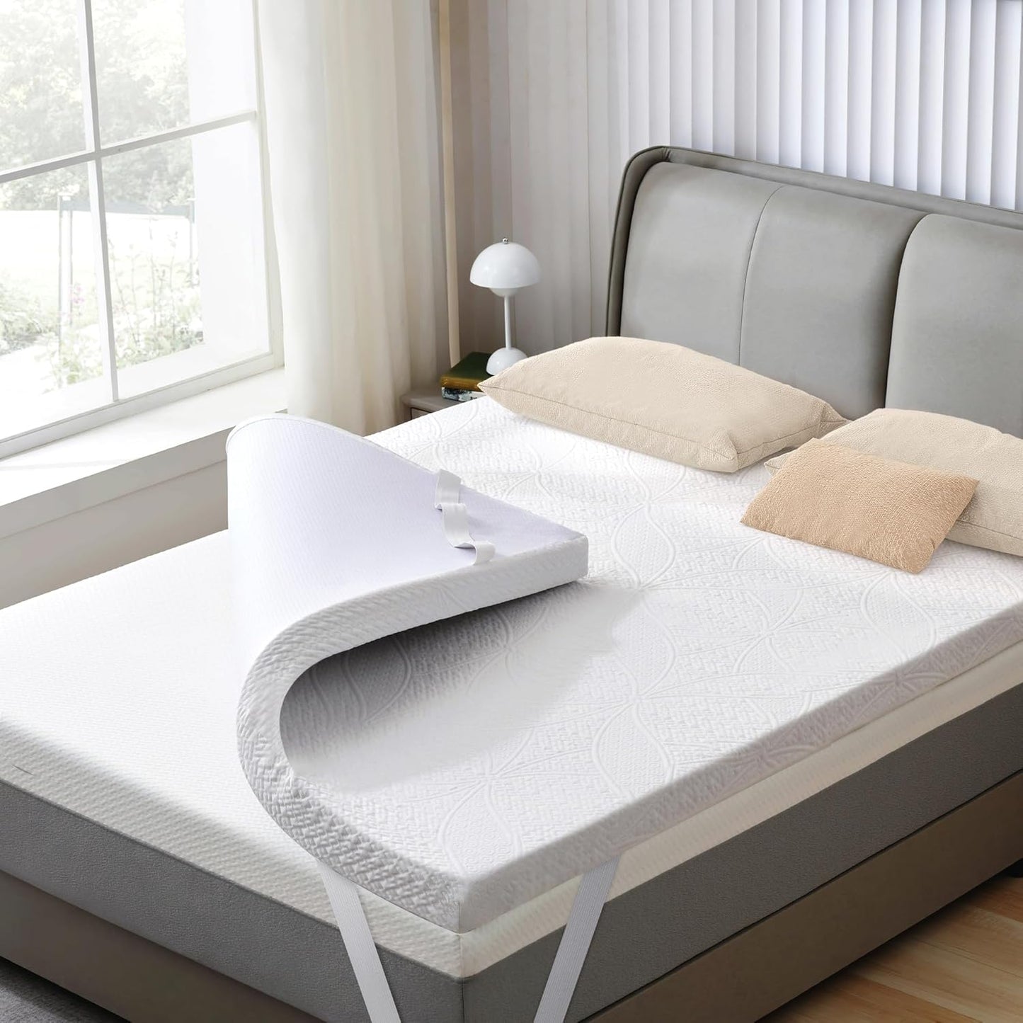 SINWEEK 1.5 Inch Gel Memory Foam Mattress Topper Ventilated Soft Pressure Relieve Mattress Pad, Breathable Bed Topper, CertiPUR-US Certified, Queen Size
